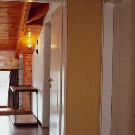 فندق Nikol Voskopojë